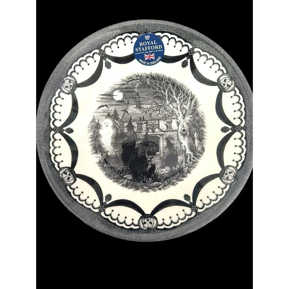4 Royal Stafford Spookeyville Witches Coven Black Cat 8.5” Salad Plates NWT